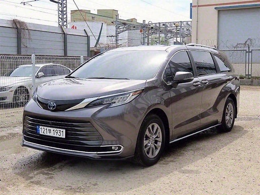 2023 TOYOTA Sienna