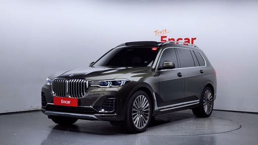 2022 BMW X7