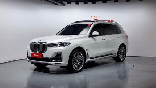 2022 BMW X7