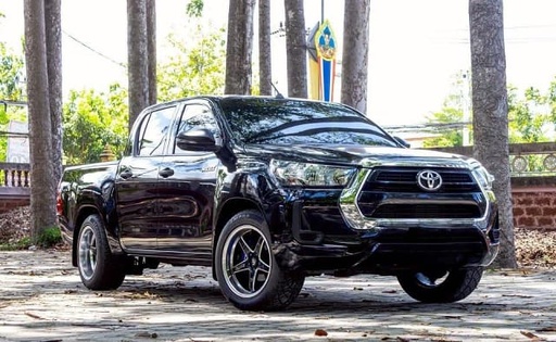 2021 TOYOTA Hilux