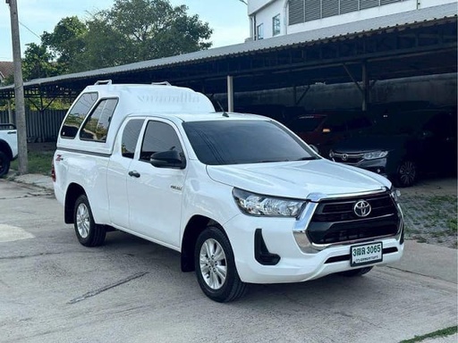 2023 TOYOTA Hilux