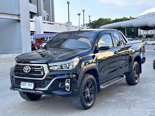 2018 TOYOTA Hilux