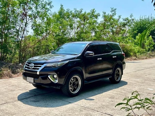 2018 TOYOTA Fortuner