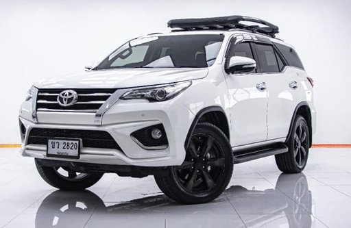 2017 TOYOTA Fortuner