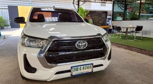2020 TOYOTA Hilux