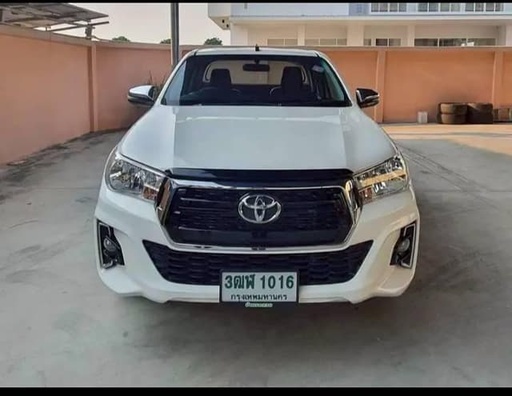 2020 TOYOTA Hilux