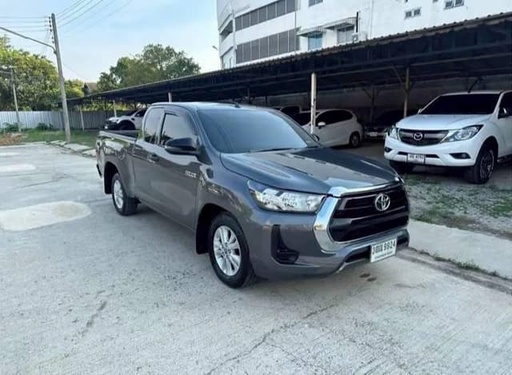 2021 TOYOTA Hilux