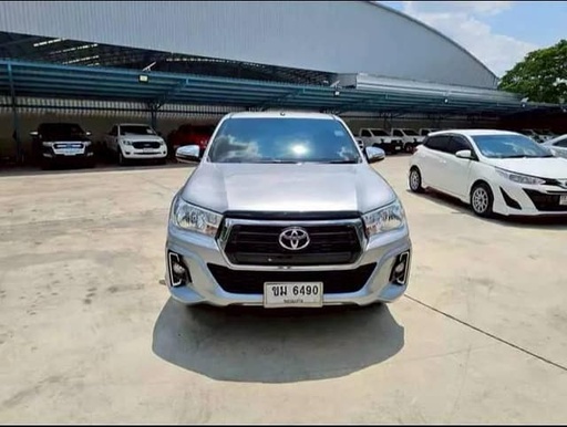 2019 TOYOTA Hilux, 