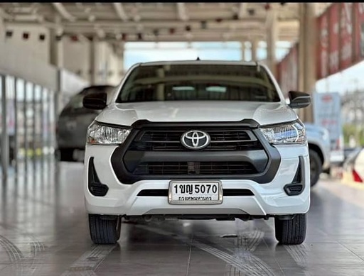 2020 TOYOTA Hilux
