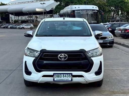 2020 TOYOTA Hilux