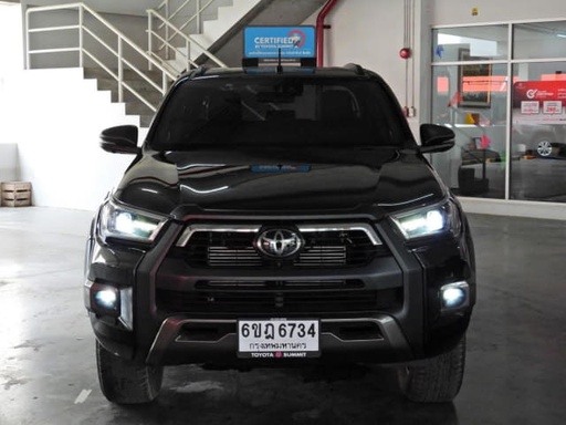 2022 TOYOTA Hilux