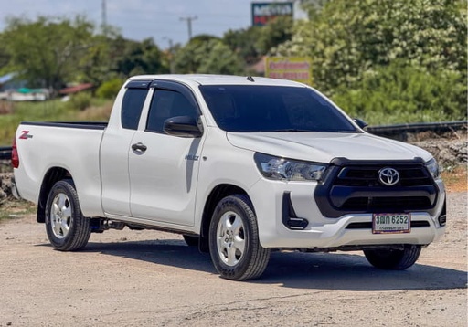 2020 TOYOTA Hilux