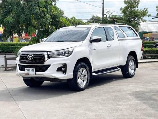 2019 TOYOTA Hilux
