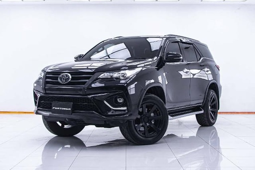 2018 TOYOTA Fortuner