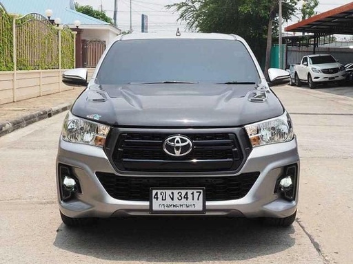 2019 TOYOTA Hilux