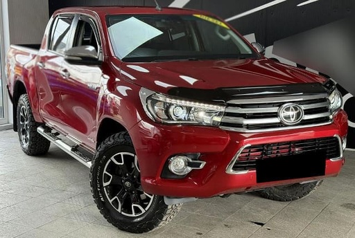 2017 TOYOTA Hilux, 