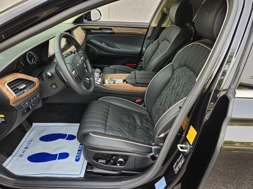 2021 Genesis G90