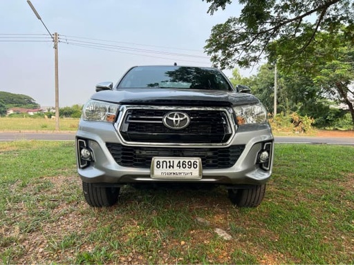2019 TOYOTA Hilux