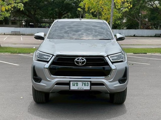2022 TOYOTA Hilux
