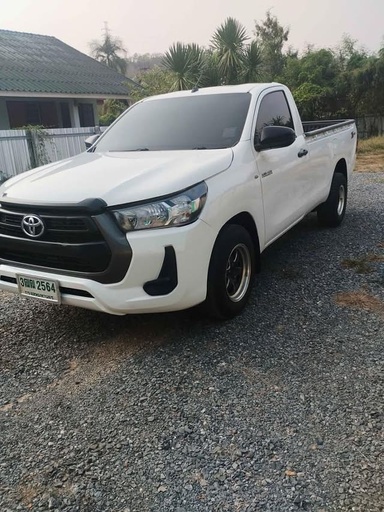 2021 TOYOTA Hilux