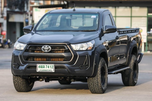 2019 TOYOTA Hilux