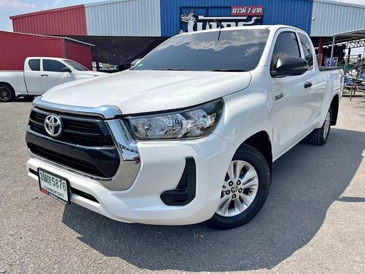 2021 TOYOTA Hilux