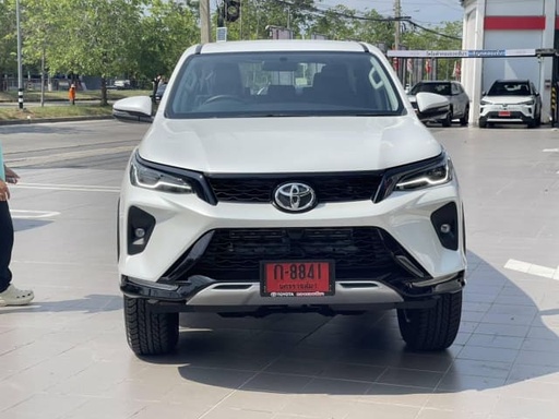 2025 TOYOTA Fortuner