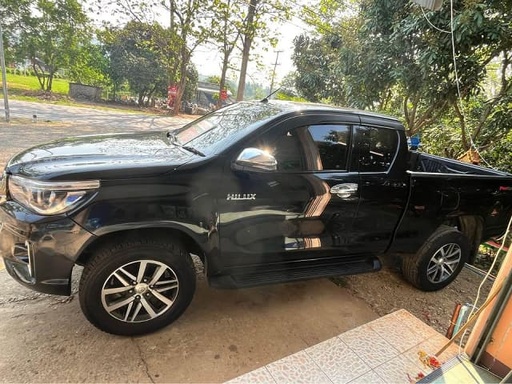 2020 TOYOTA Hilux