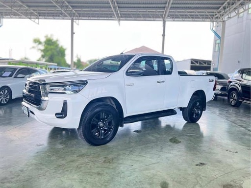 2021 TOYOTA Hilux