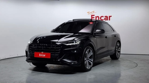 2023 AUDI Q8