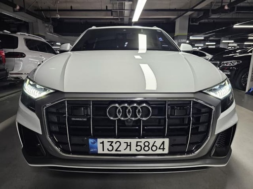 2021 AUDI Q8, 