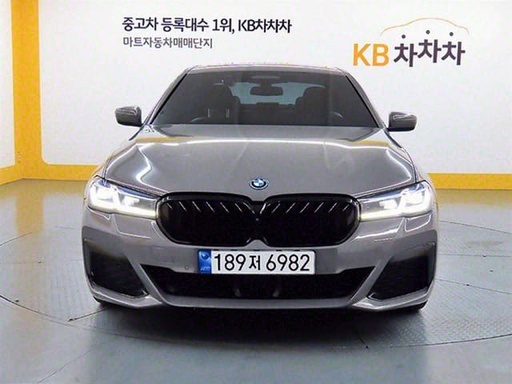 2022 BMW 5 Series