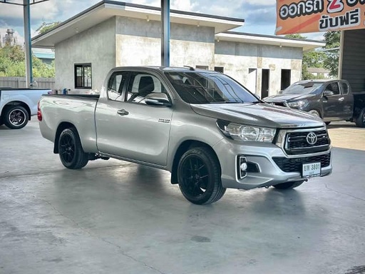 2017 TOYOTA Hilux