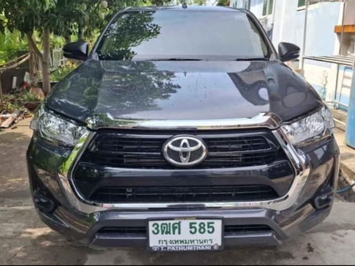 2023 TOYOTA Hilux