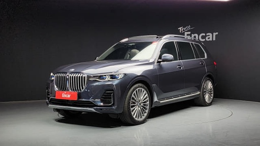 2022 BMW X7