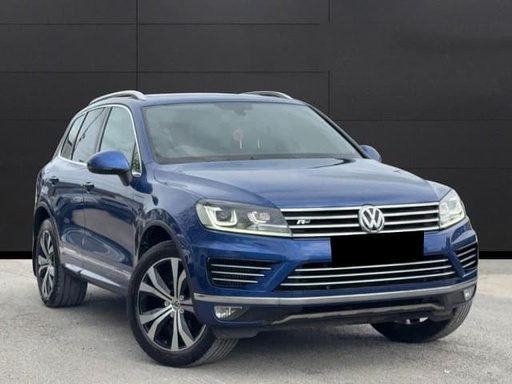 2016 VOLKSWAGEN Touareg