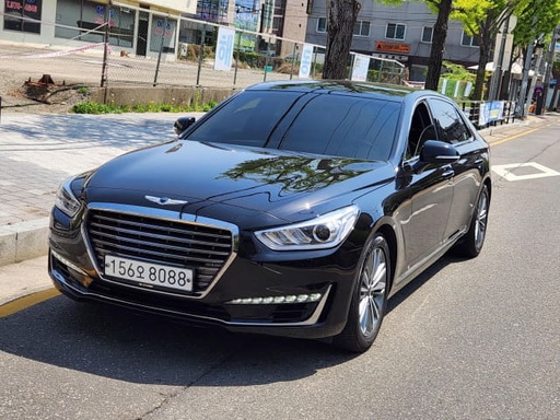 2018 Genesis EQ900