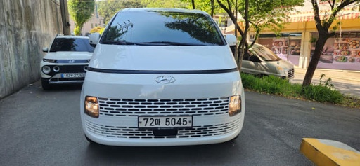 2023 HYUNDAI Staria