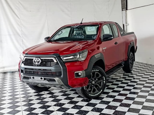 2025 TOYOTA Hilux