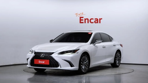 2025 LEXUS ES