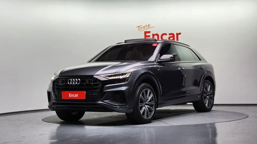 2021 AUDI Q8