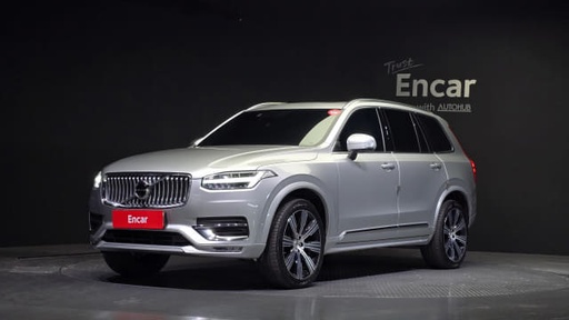2022 VOLVO XC90