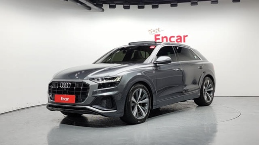 2021 AUDI Q8