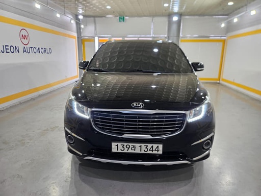 2017 KIA Carnival
