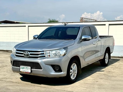 2017 TOYOTA Hilux