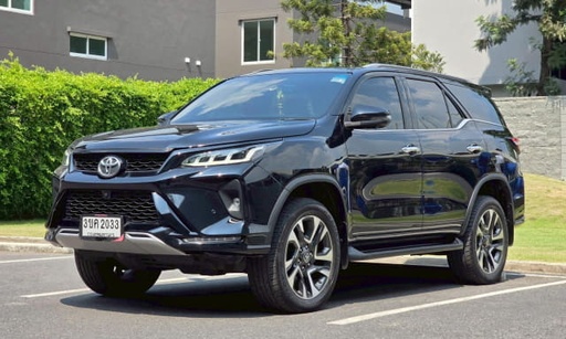 2022 TOYOTA Fortuner