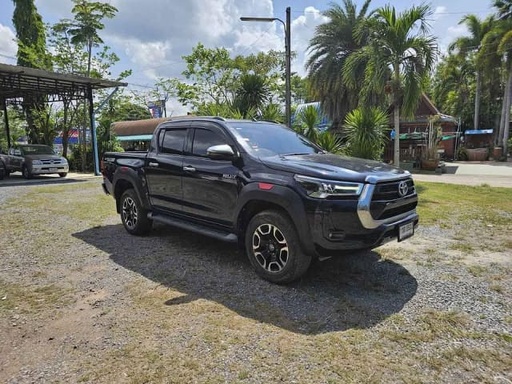 2021 TOYOTA Hilux