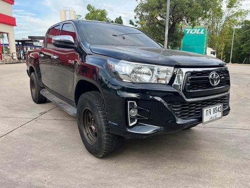 2019 TOYOTA Hilux