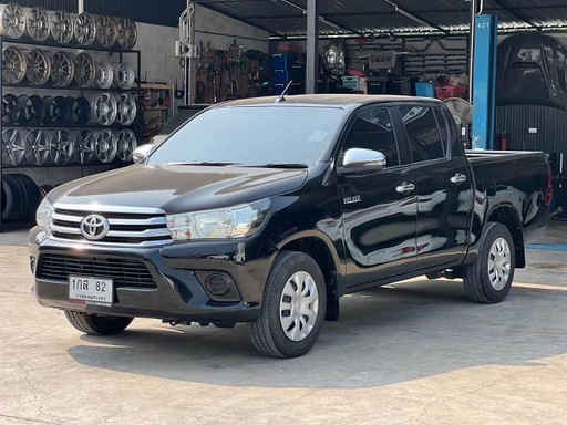 2017 TOYOTA Hilux