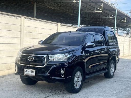 2019 TOYOTA Hilux